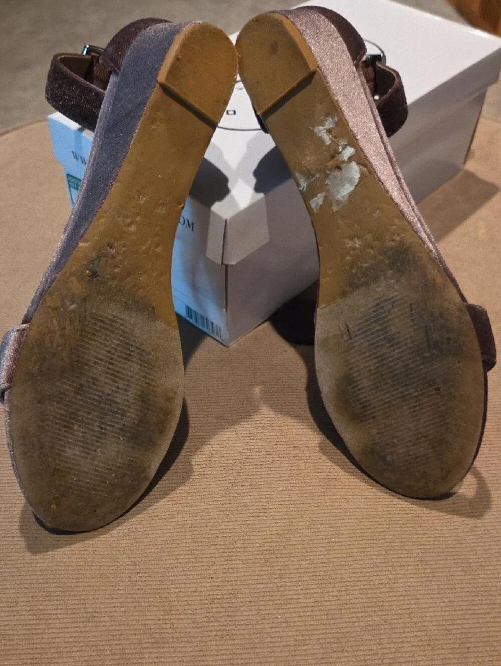 Steve Madden Velvet Ankle-Strap Heels in Taupe Size 8.5M - Picture 7 of 11